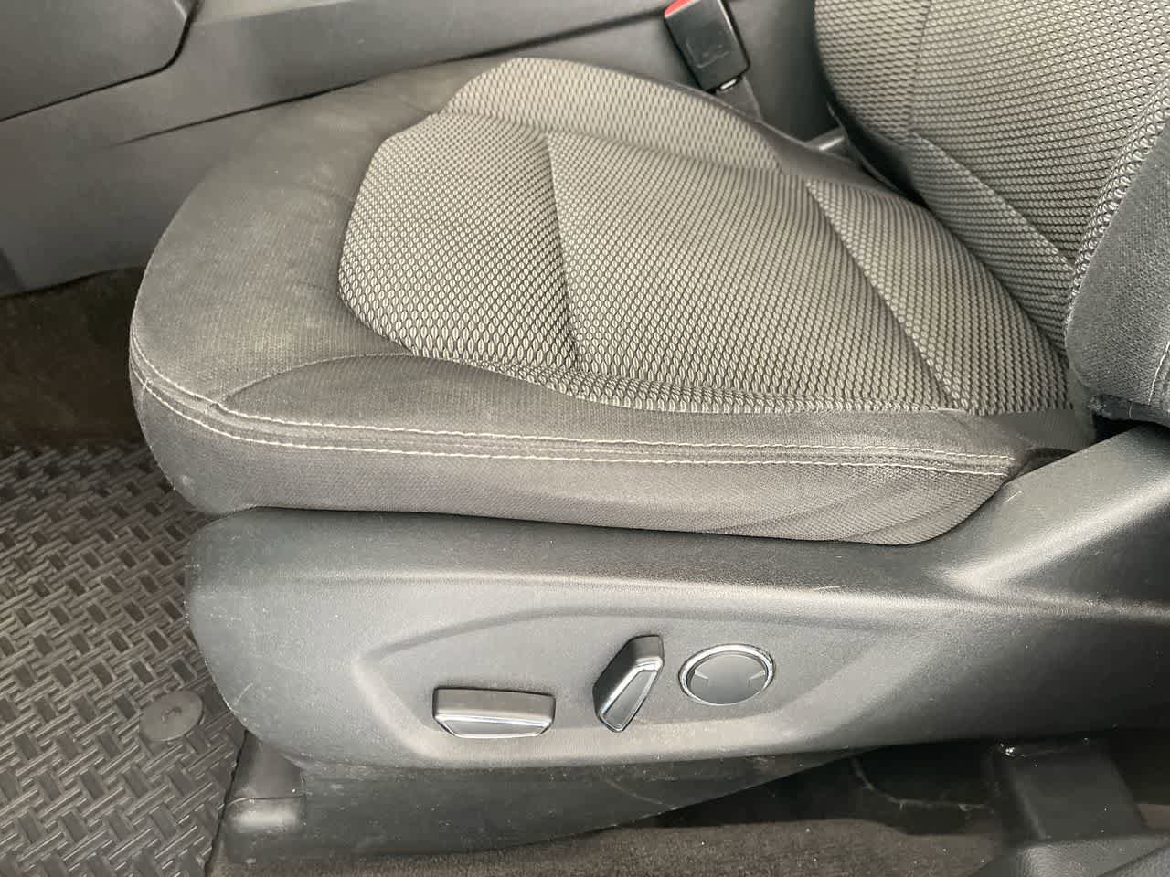 Used 2018 Ford Explorer XLT AWD/4WD image 12