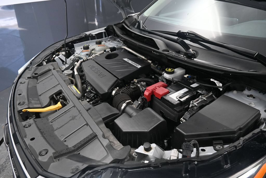 Used 2024 Nissan Rogue SV AWD/4WD image 12