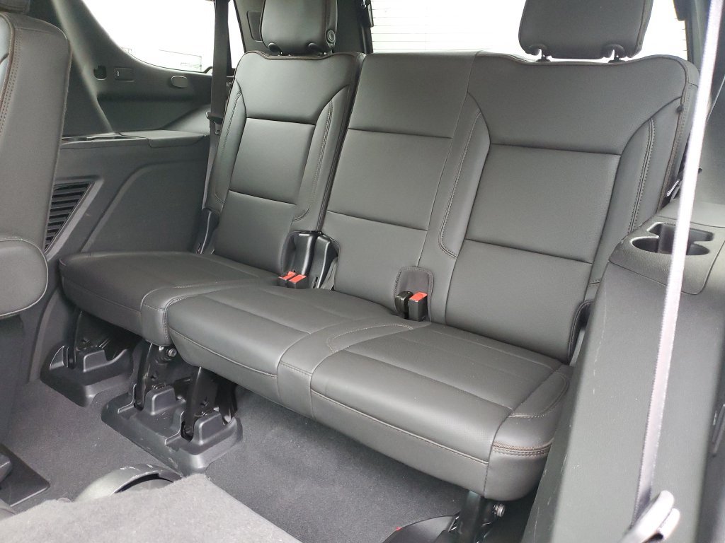 Used 2023 Chevrolet Tahoe High Country AWD/4WD image 16
