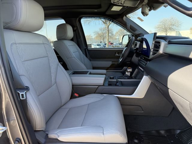 Used 2025 Toyota Tundra Limited image 31