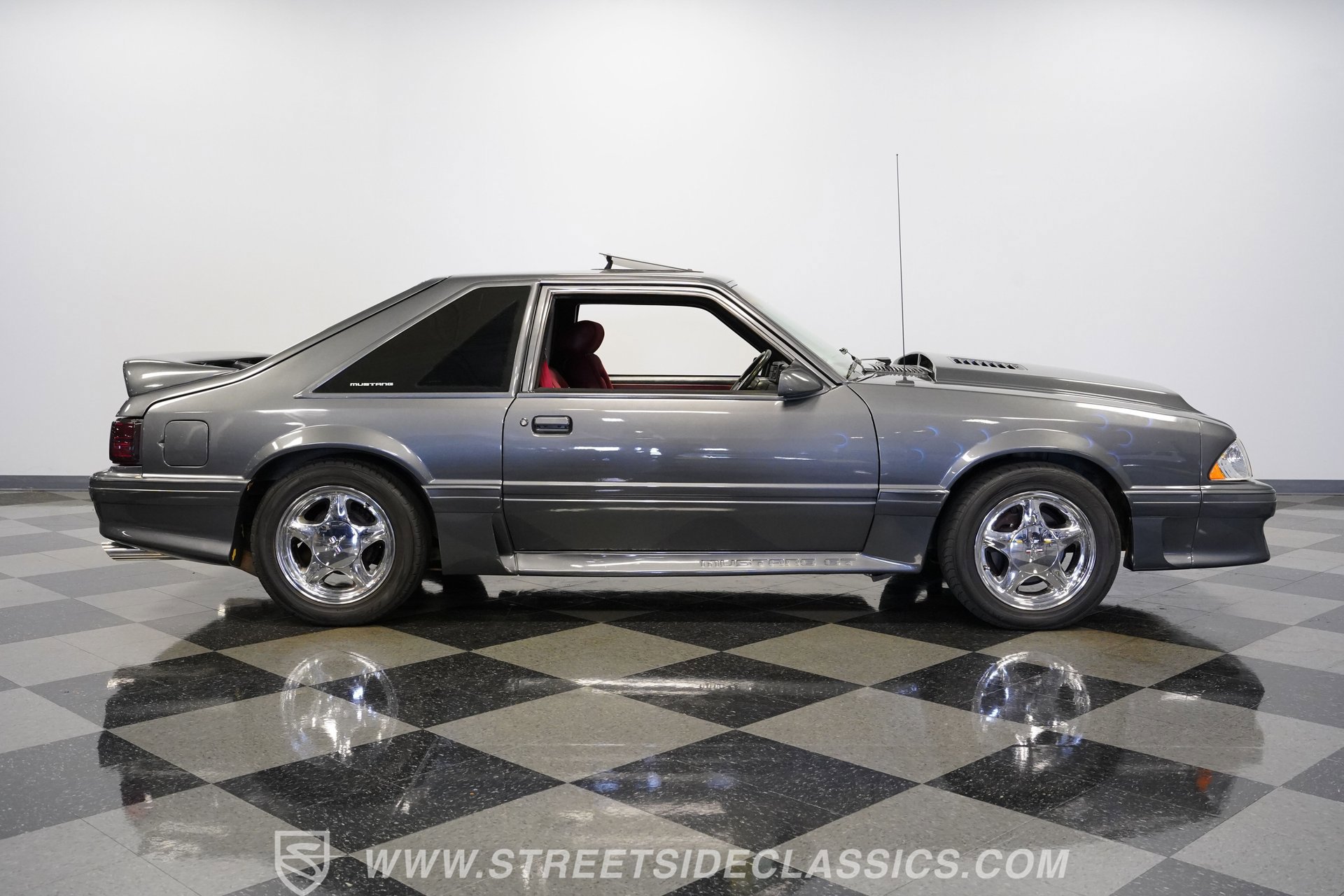 Used 1987 Ford Mustang GT RWD image 15
