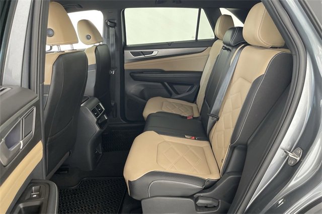 Used 2024 Volkswagen Atlas Cross Sport SE image 42