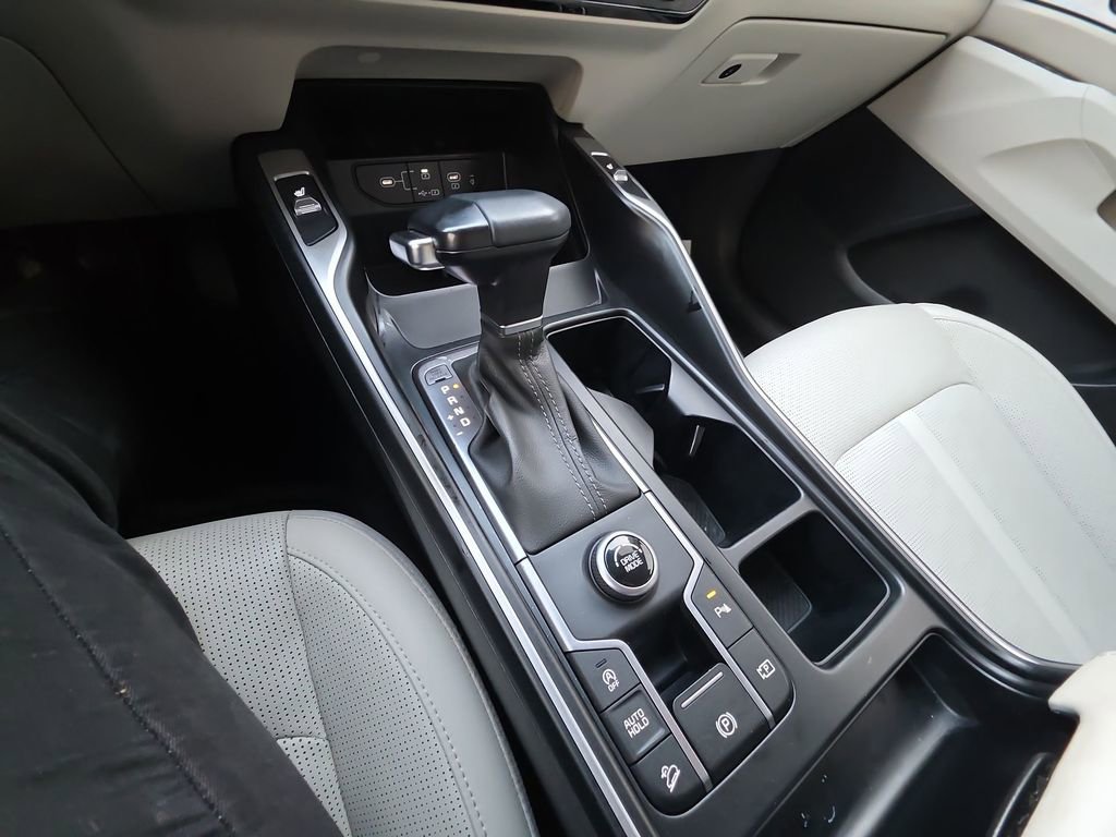 Used 2024 Kia Sorento S image 20