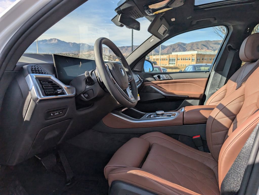 New 2026 BMW X5 xDrive50e w/ Premium Package image 10