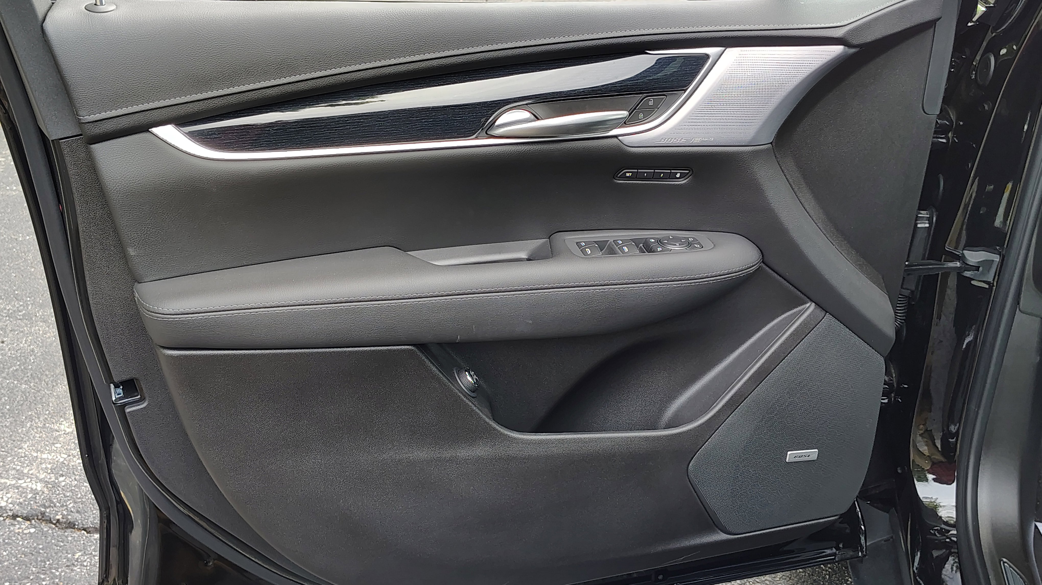 New 2025 Cadillac XT5 Premium Luxury w/ Technology Package image 8