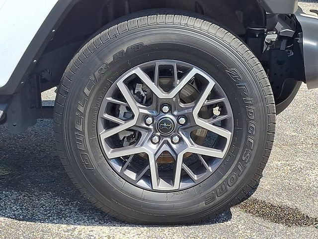 Used 2025 Jeep Wrangler Unlimited Sahara w/ Safety Group AWD/4WD image 8