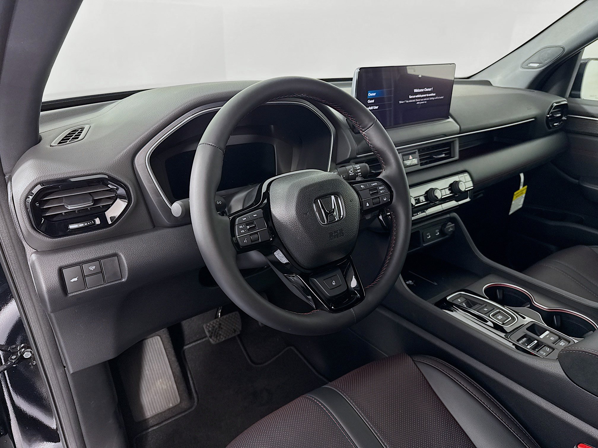 New 2026 Honda Pilot Black Edition image 9