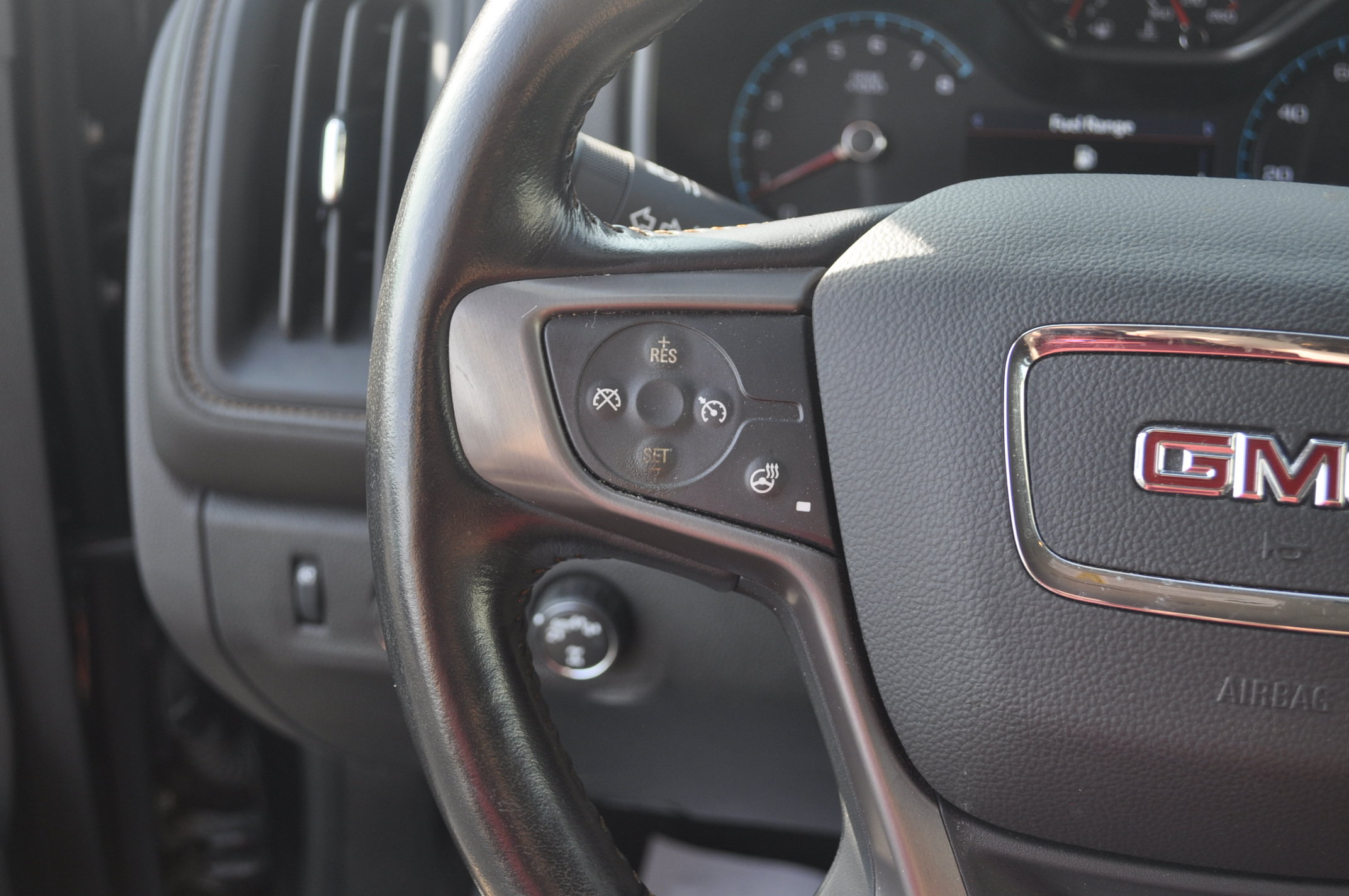 Used 2022 GMC Canyon AT4 AWD/4WD image 18