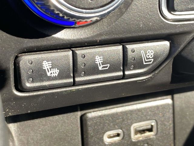 Used 2021 GMC Yukon SLT w/ SLT Luxury Package image 33