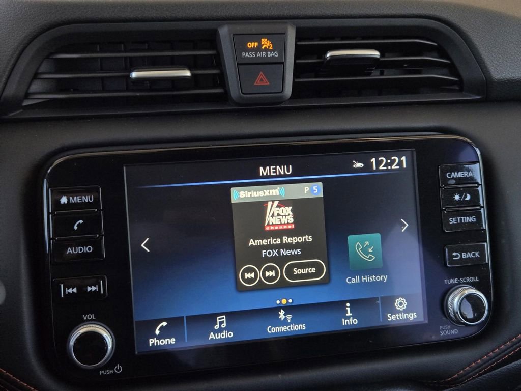 Certified 2025 Nissan Versa SR w/ Trunk Package image 19