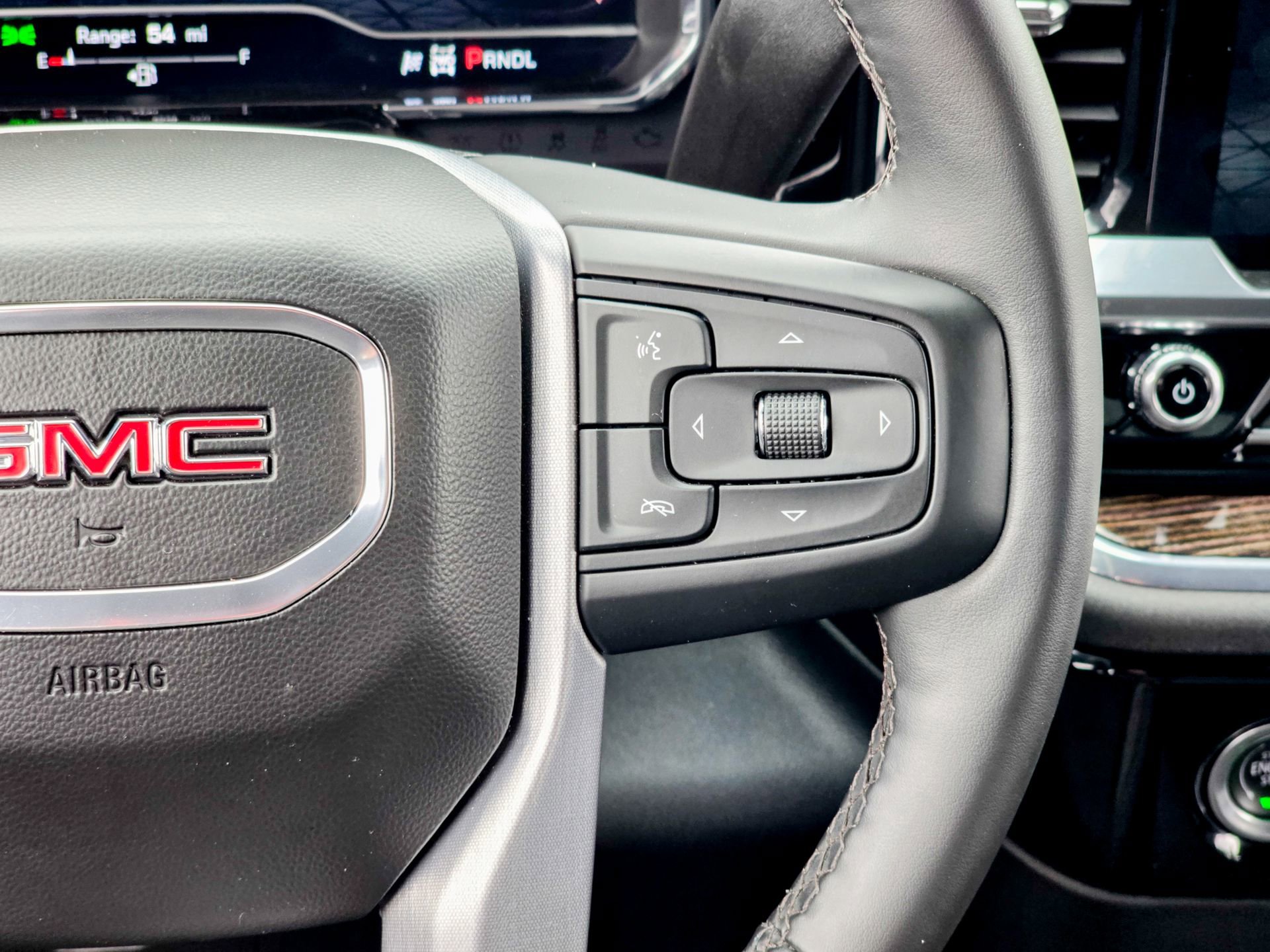 Used 2024 GMC Sierra 1500 Elevation image 31