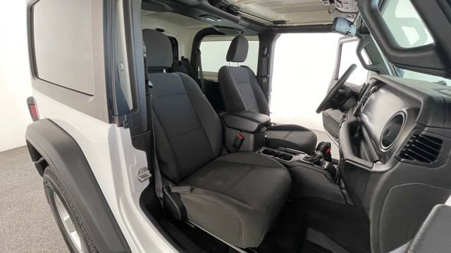 Used 2022 Jeep Wrangler Sport image 43