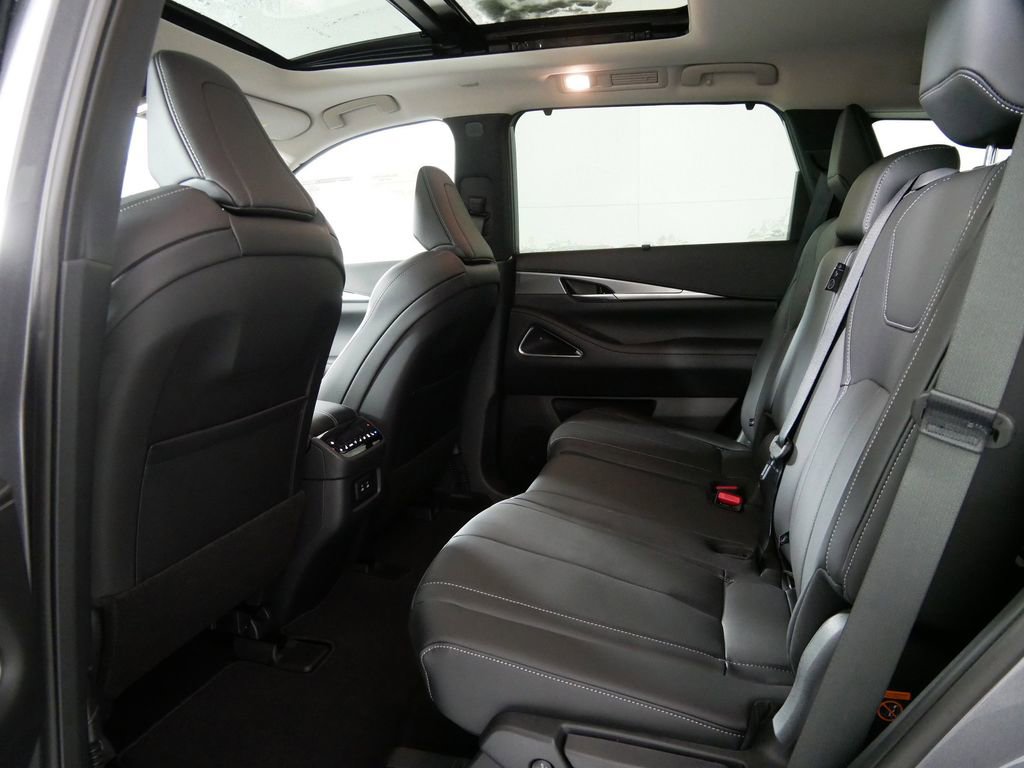 New 2026 INFINITI QX60 Luxe w/ Cargo Package image 15