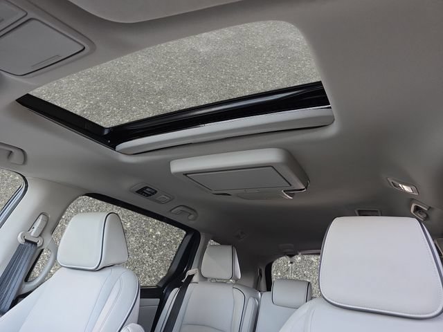 Used 2025 Honda Odyssey Touring image 31