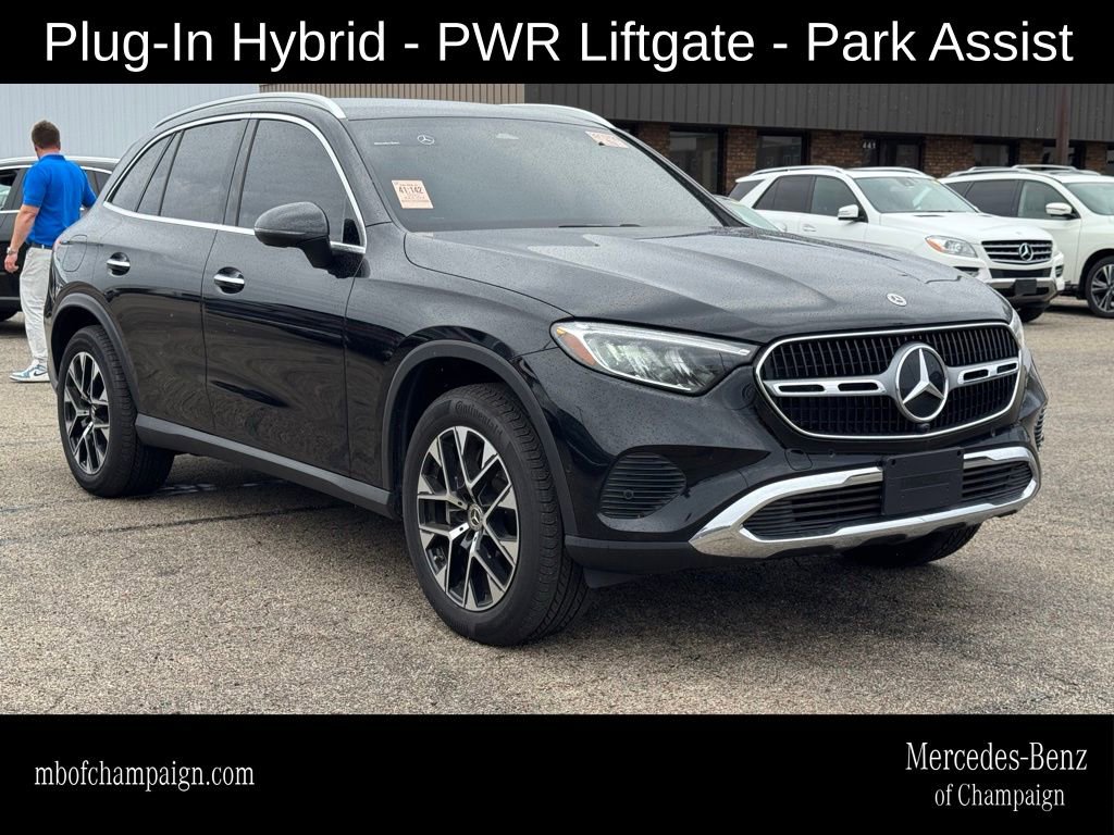 Used 2025 Mercedes-Benz GLC 350e 4MATIC image 1