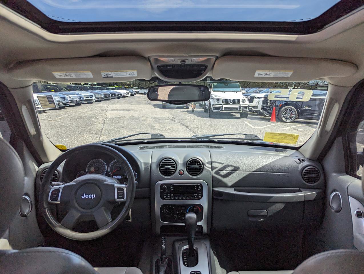 Used 2005 Jeep Liberty Limited AWD/4WD image 38