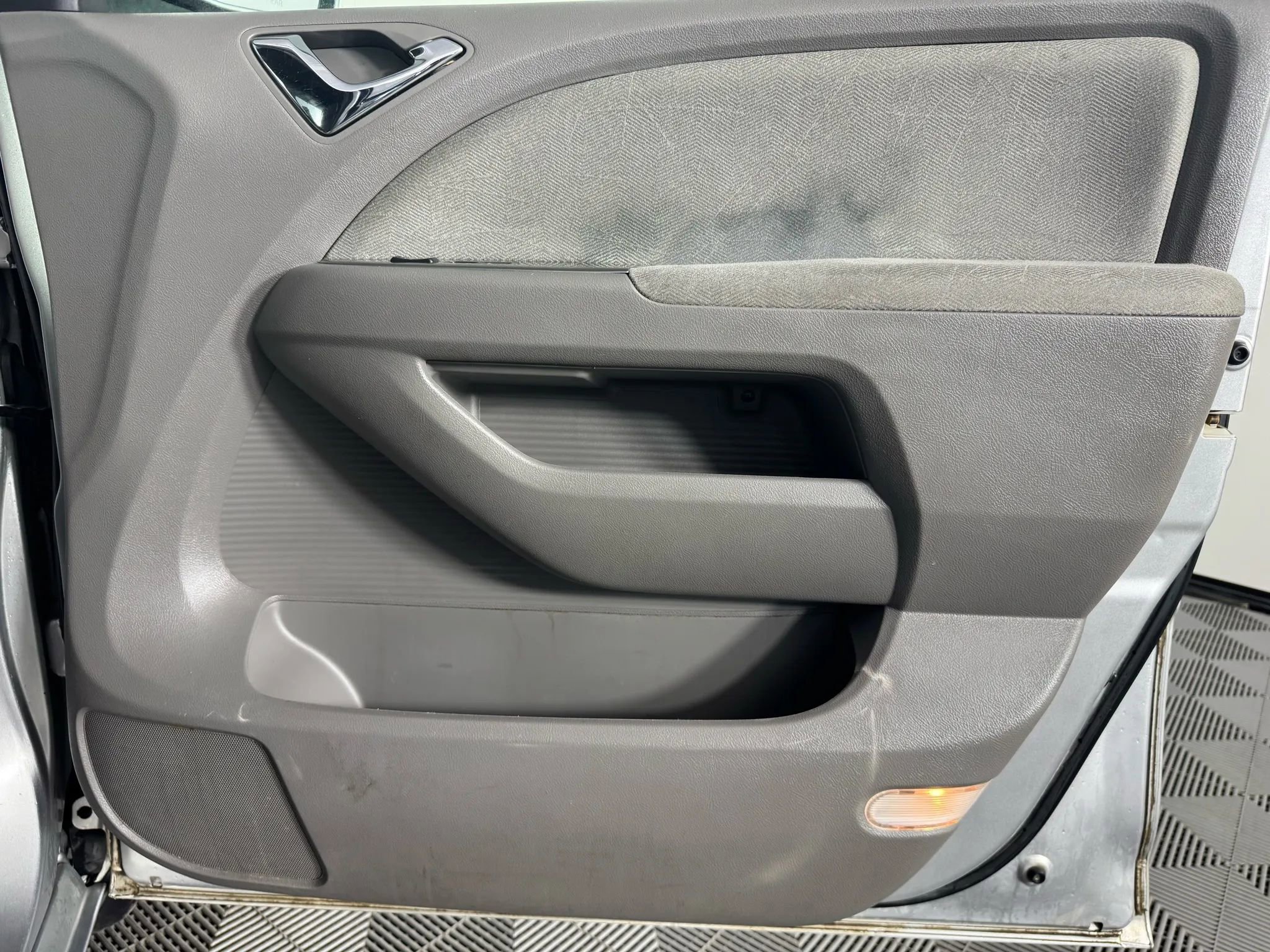 Used 2010 Honda Odyssey EX image 38