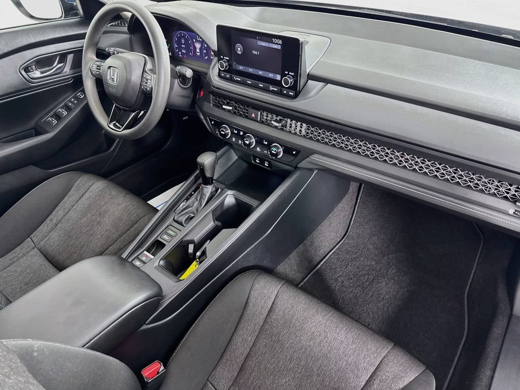 Used 2024 Honda Accord EX image 34