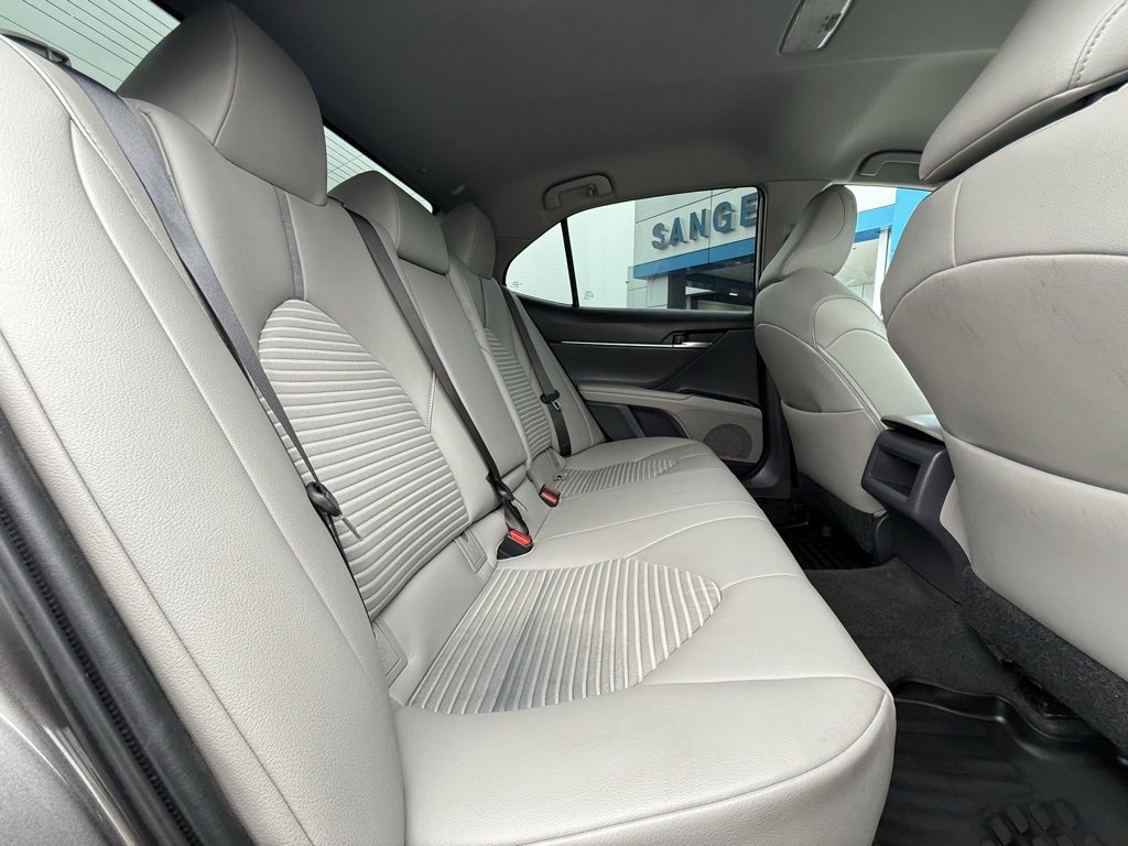 Used 2018 Toyota Camry SE image 27