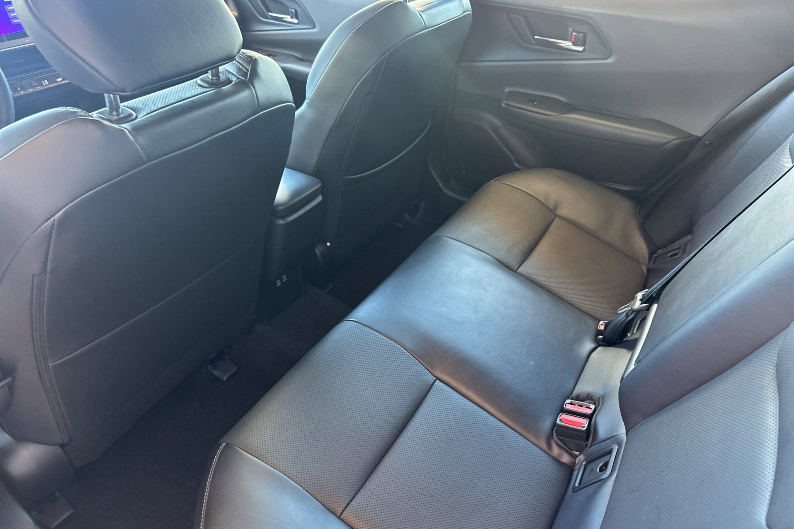 Certified 2023 Toyota Prius XLE FWD image 15
