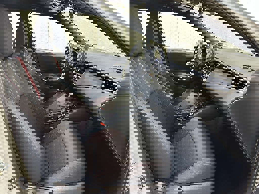 Used 2025 Toyota Corolla SE image 60