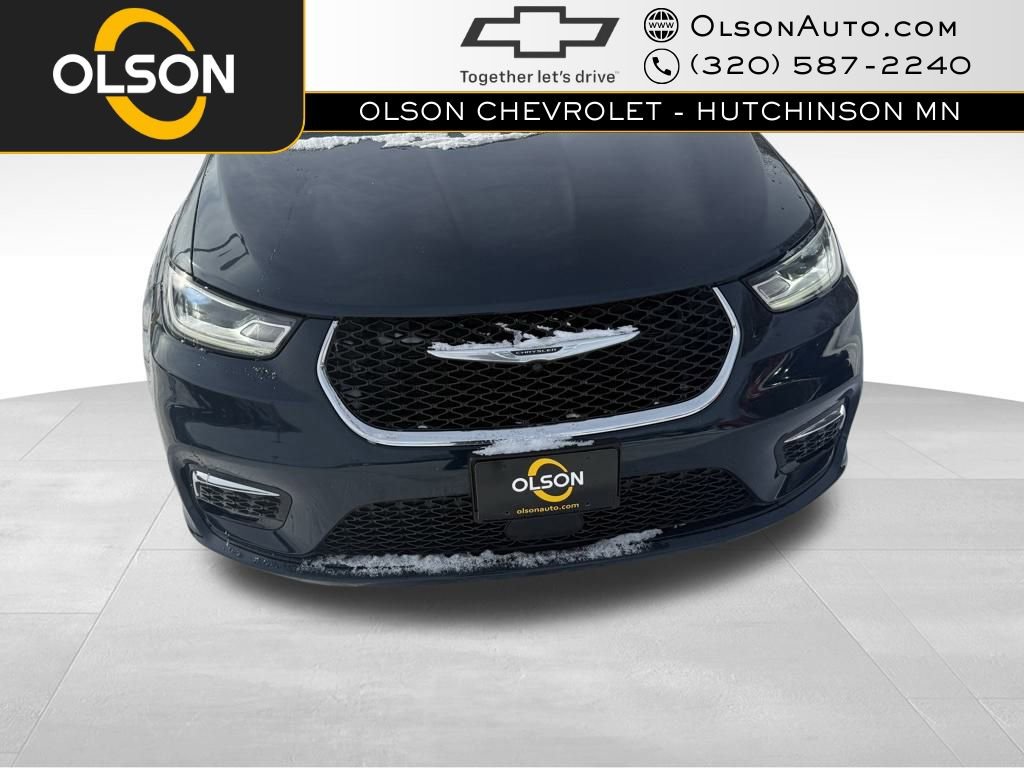 Used 2023 Chrysler Pacifica Limited image 8