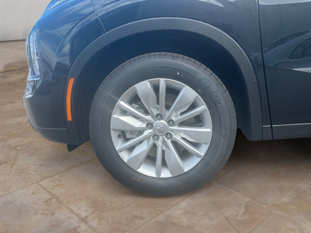 New 2026 Mitsubishi Outlander ES AWD/4WD image 14