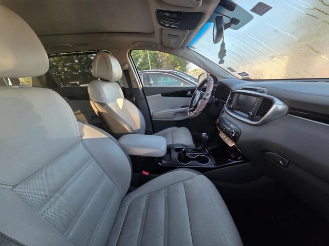 Used 2016 Kia Sorento SX FWD image 9