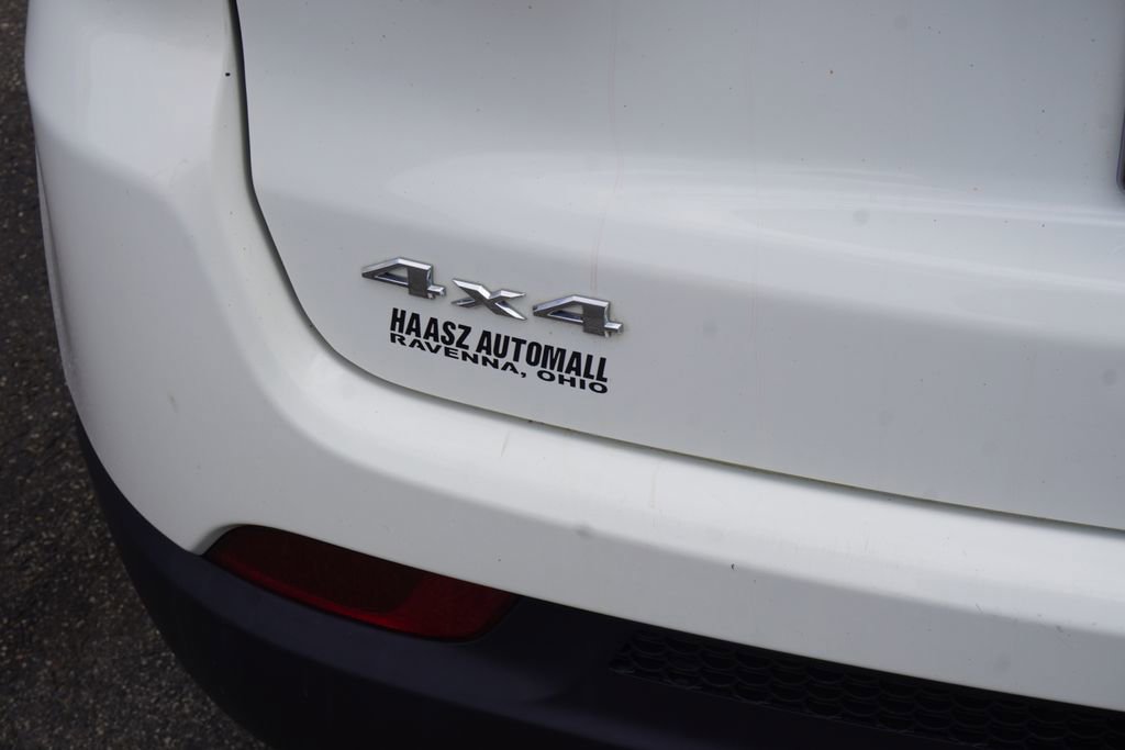 Used 2019 Jeep Compass Latitude image 8