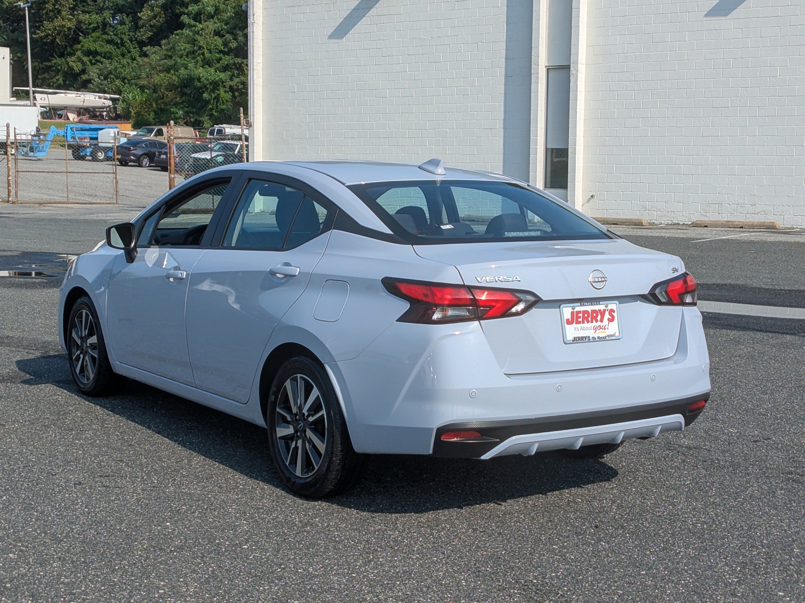 Used 2024 Nissan Versa SV FWD image 6
