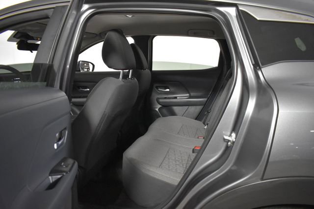 Used 2025 Nissan Kicks SV AWD/4WD image 26