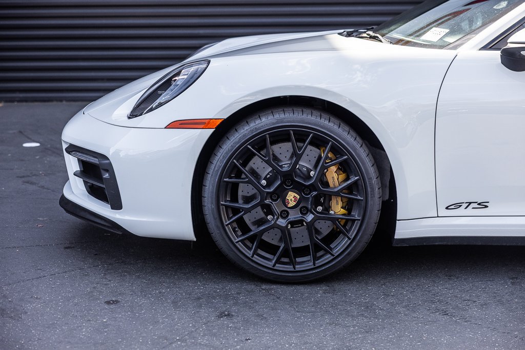 Certified 2024 Porsche 911 Carrera GTS RWD image 11