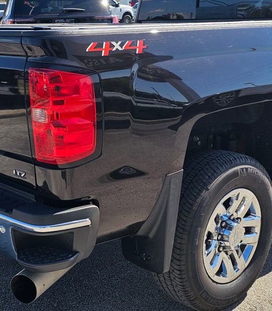 Used 2019 Chevrolet Silverado 3500 LTZ w/ Duramax Plus Package image 12