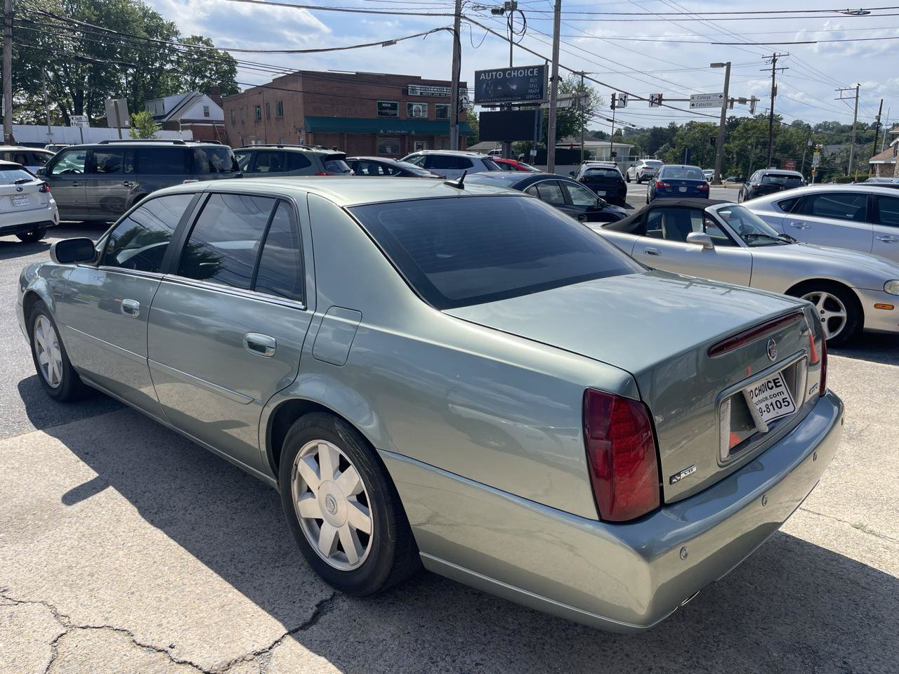 Used 2005 Cadillac De Ville DTS w/ Equipment Group FWD image 11