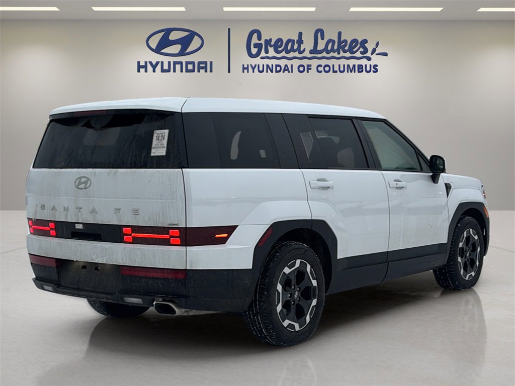 Used 2025 Hyundai Santa Fe SE image 5