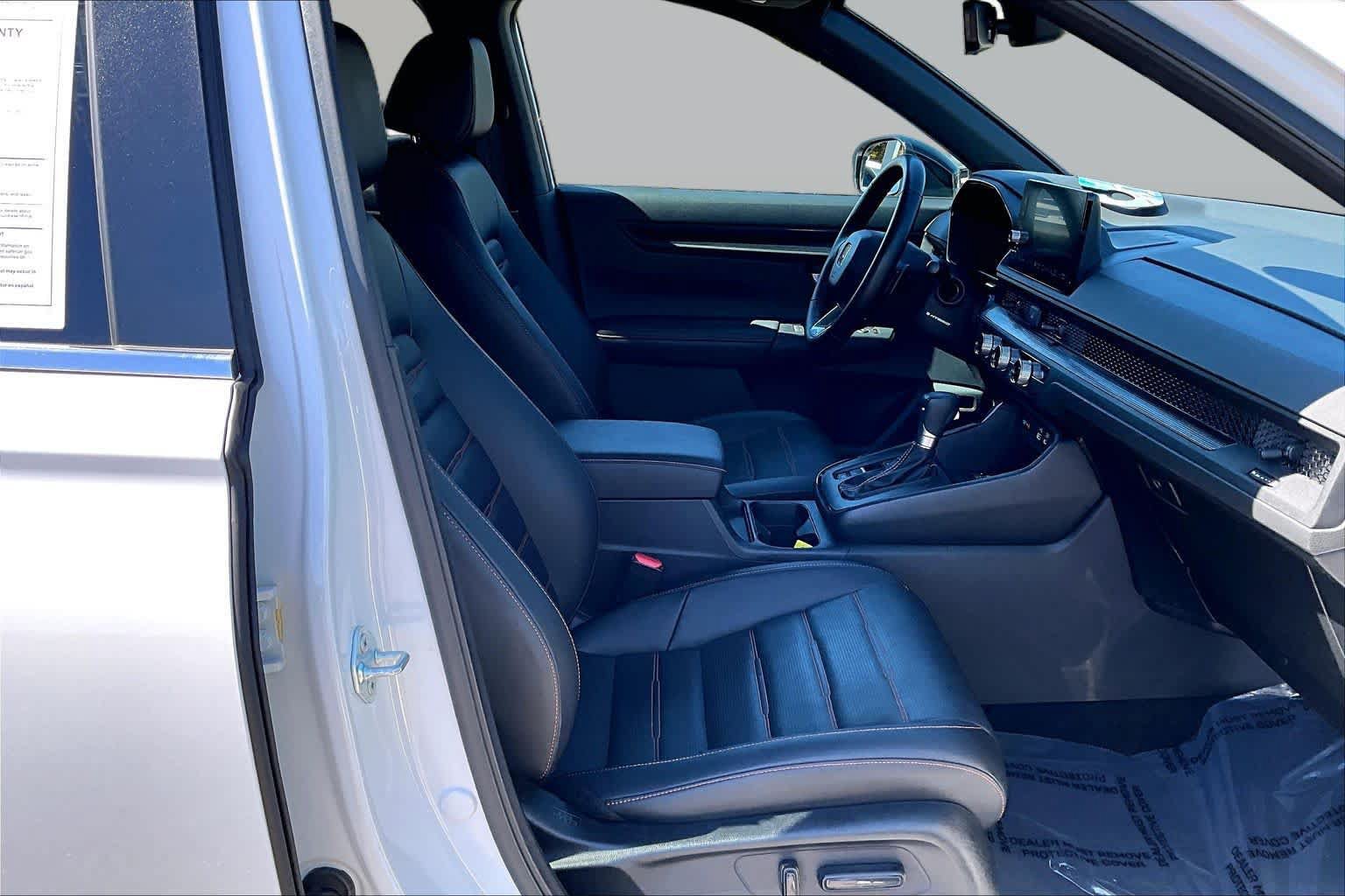 Used 2025 Honda CR-V Sport-L image 8