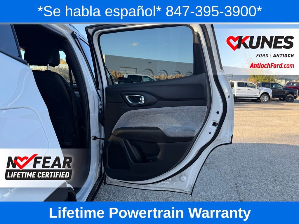 Used 2024 Jeep Compass Latitude image 18