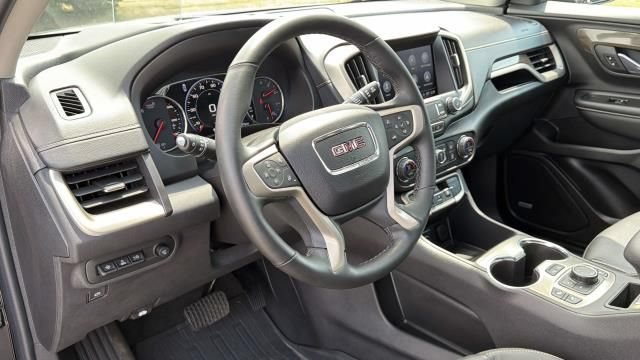 Certified 2024 GMC Terrain Denali w/ Denali Premium Package AWD/4WD image 9