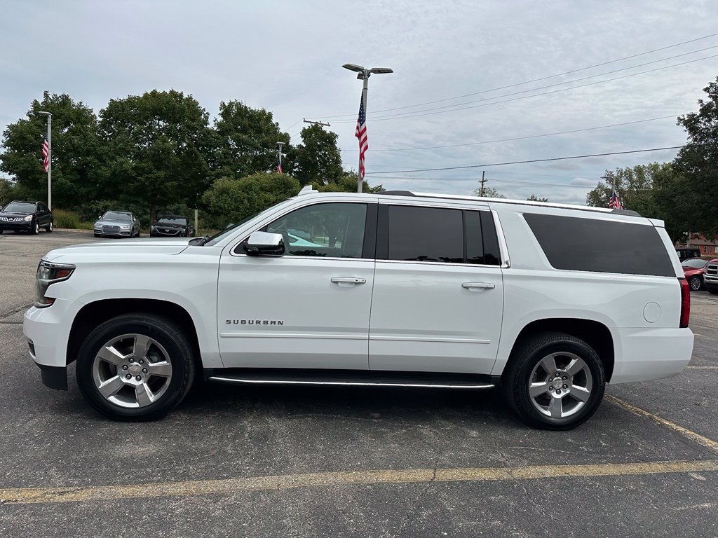 Used 2018 Chevrolet Suburban Premier AWD/4WD image 2