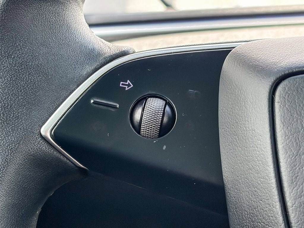 Used 2024 Tesla Model 3 Standard Range RWD image 21
