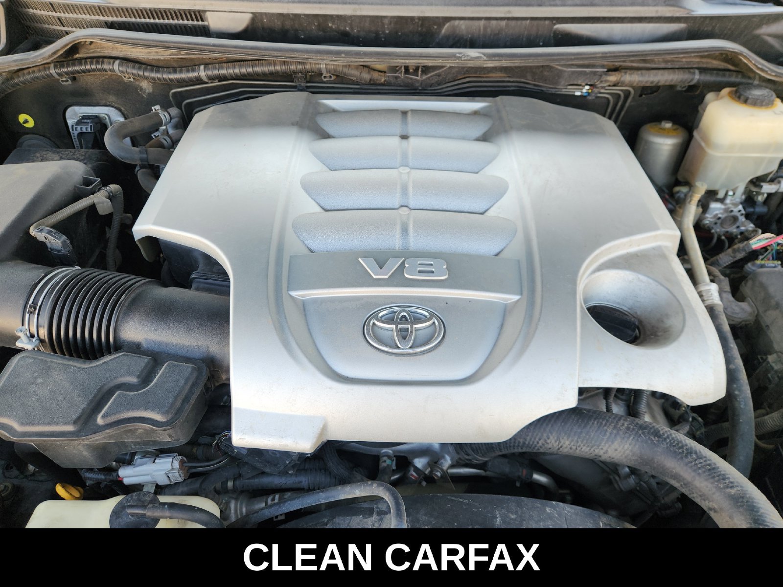 Used 2013 Toyota Land Cruiser AWD/4WD image 36