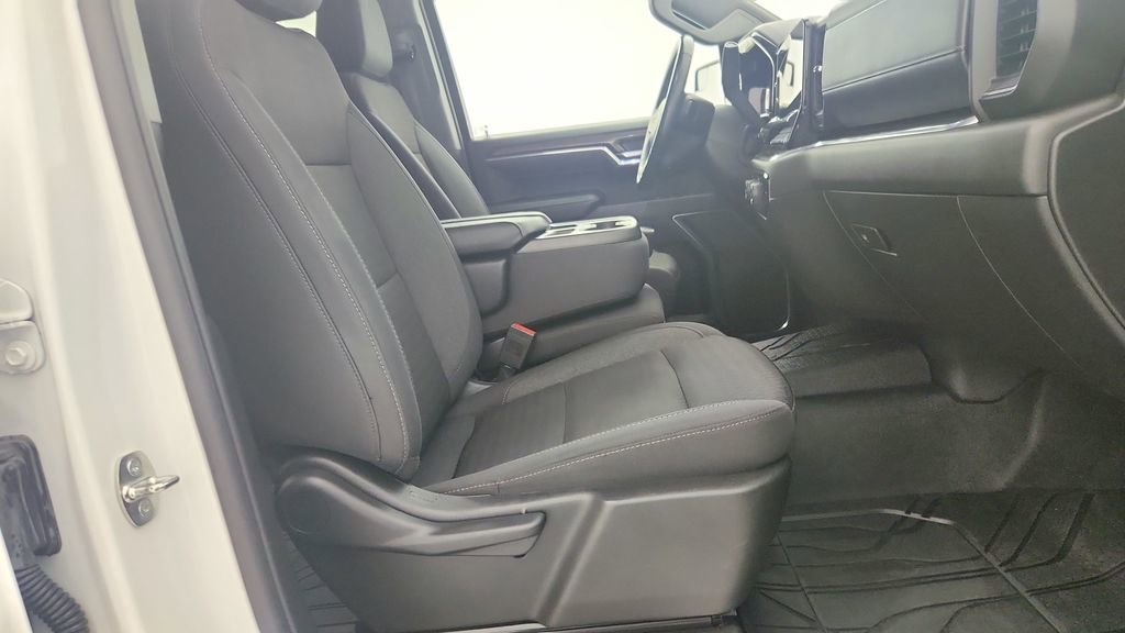 Used 2024 Chevrolet Silverado 1500 LT w/ Protection Package AWD/4WD image 31