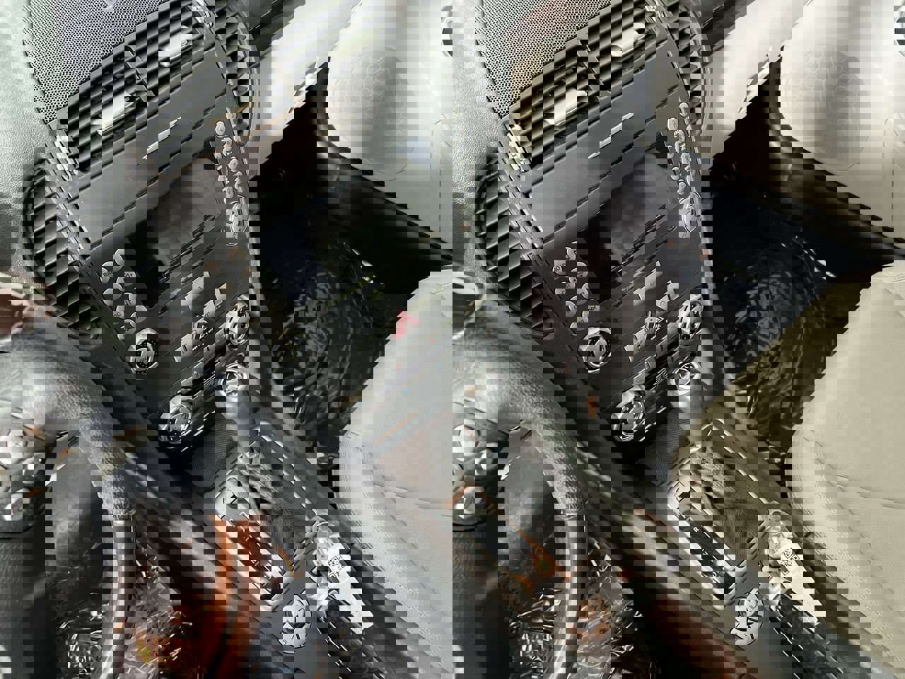 Used 2006 Mercedes-Benz SLK 350 image 23