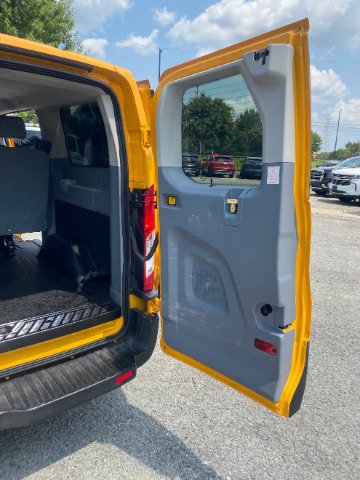 Used 2019 Ford Transit 150 XL RWD image 9