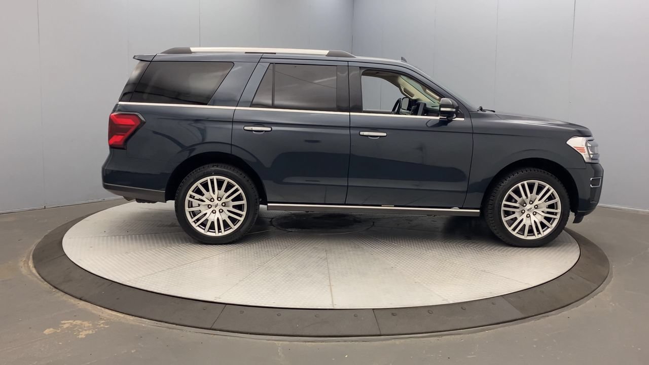 Used 2023 Ford Expedition Limited AWD/4WD image 6