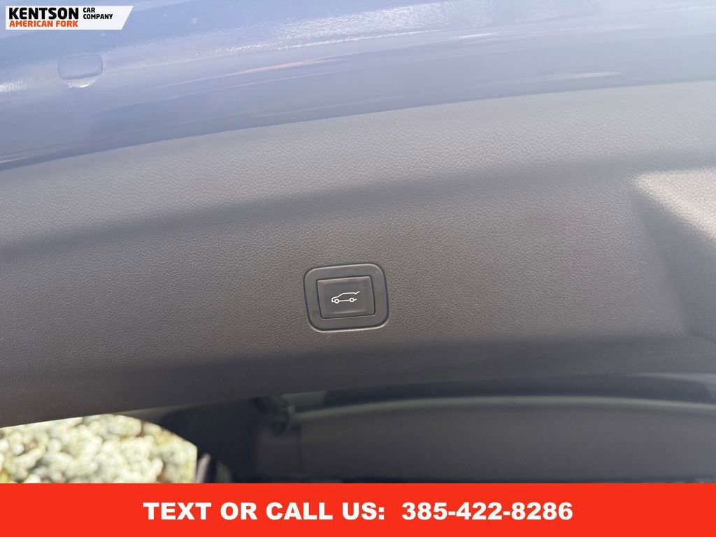 Used 2025 GMC Yukon Denali image 42