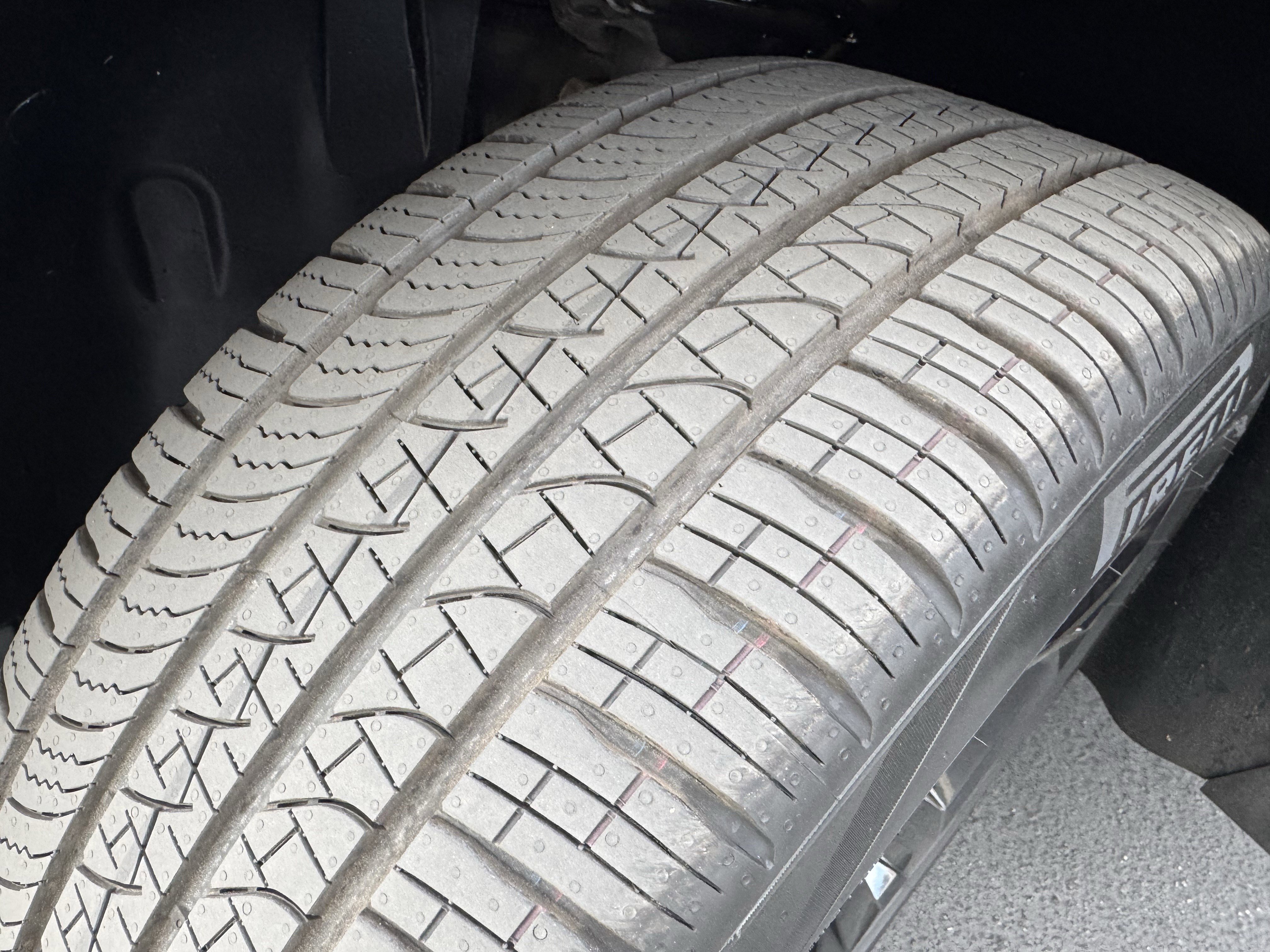 Certified 2023 Volkswagen Tiguan SE R-Line image 13