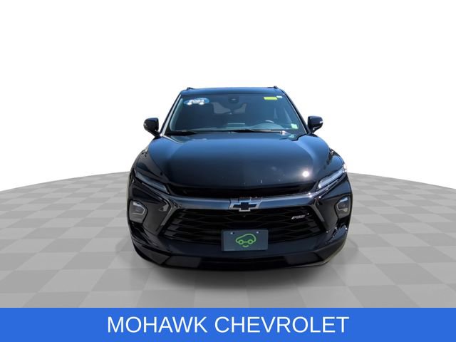 Used 2024 Chevrolet Blazer RS w/ Driver Confidence II Package AWD/4WD image 3