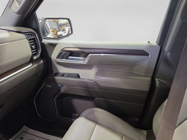 Used 2022 GMC Sierra 1500 SLT w/ SLT Premium Plus Package AWD/4WD image 21