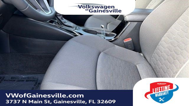 Used 2023 Toyota Corolla SE w/ SE Premium Package image 18